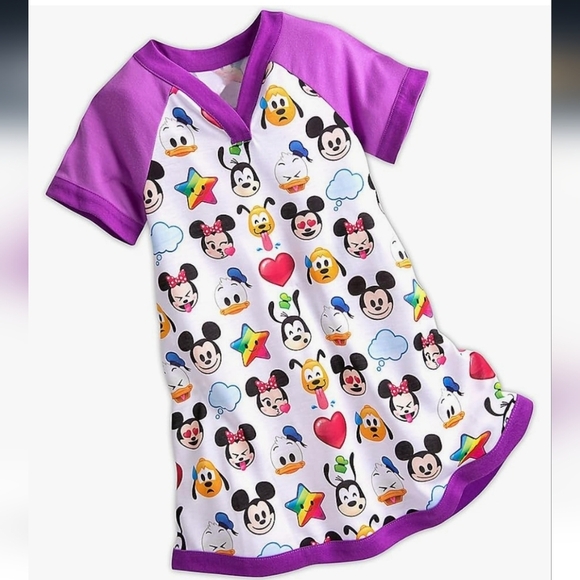 NWT Disney Store World of Disney Emoji Nightshirt Girl's Nightgown 5/6 - Picture 1 of 7